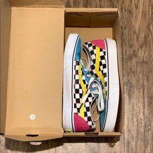 Vans Old Skool Checkerboard Skate Shoe